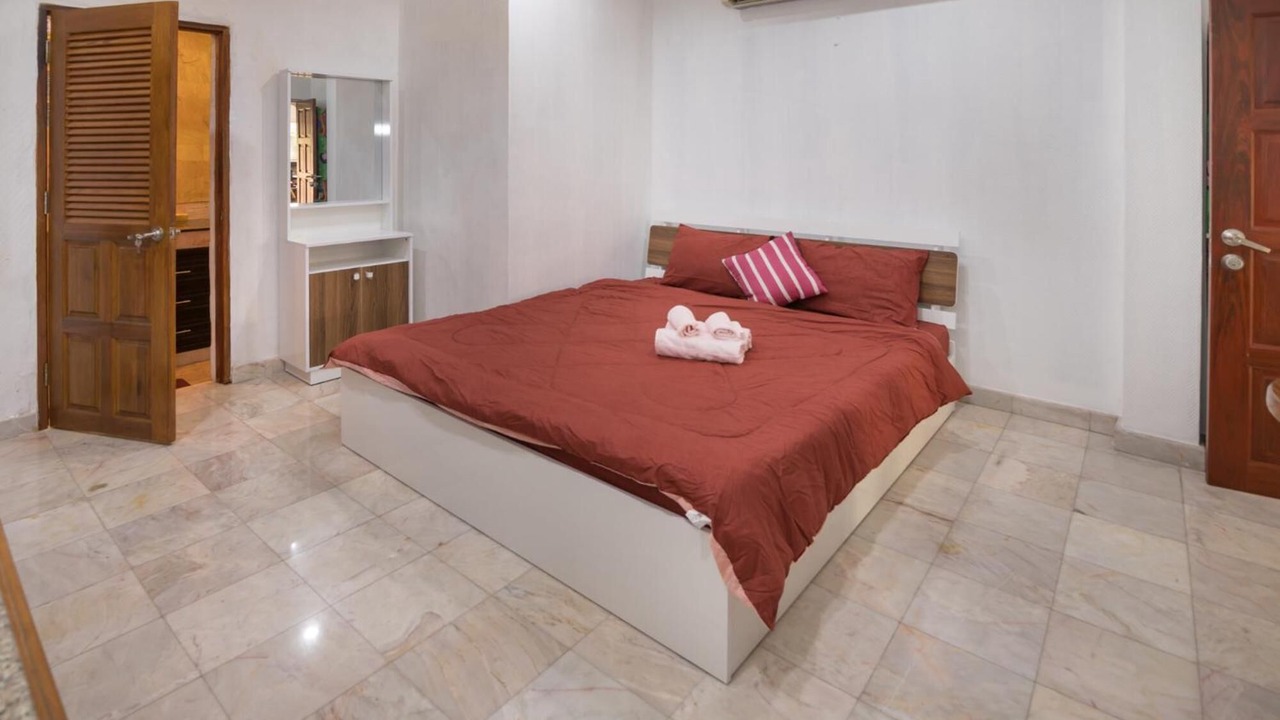Photo of Bedroom in Na Kluea