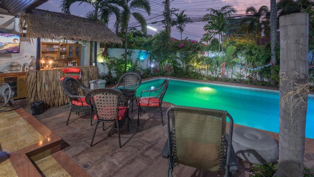Photo of Patio Balcony in Na Kluea