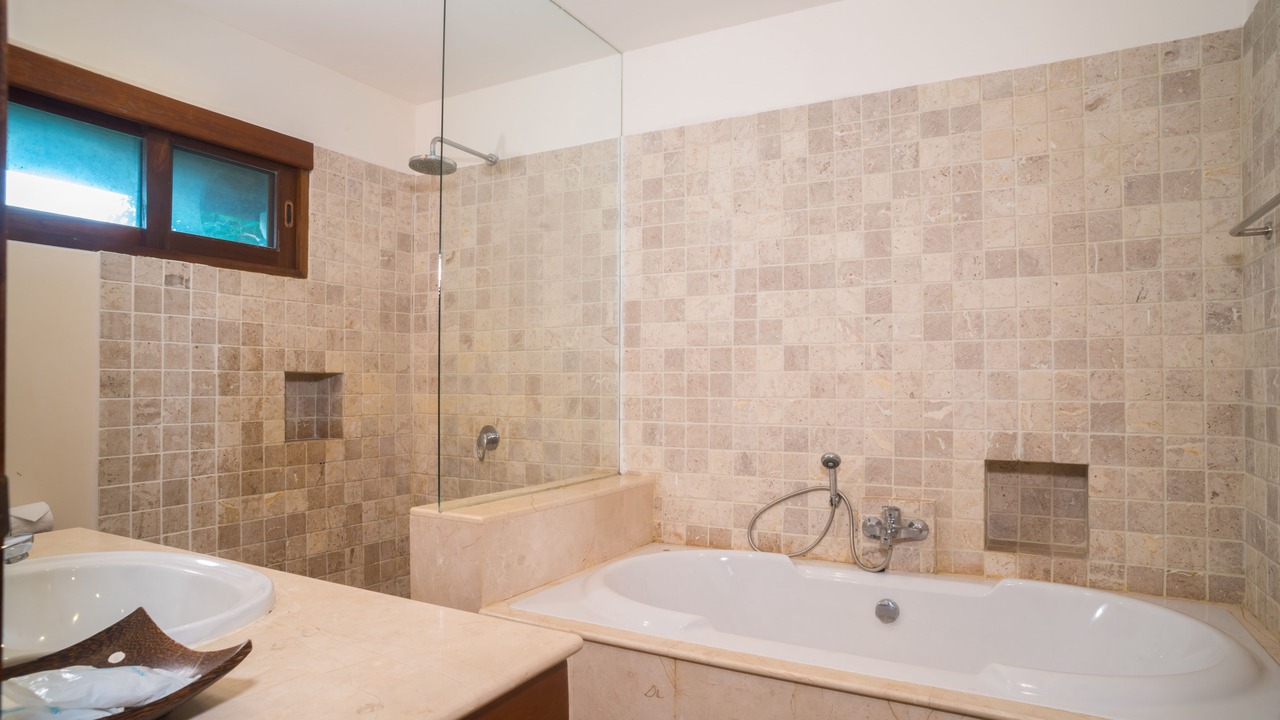 Photo of Bathroom in Hua Thanon