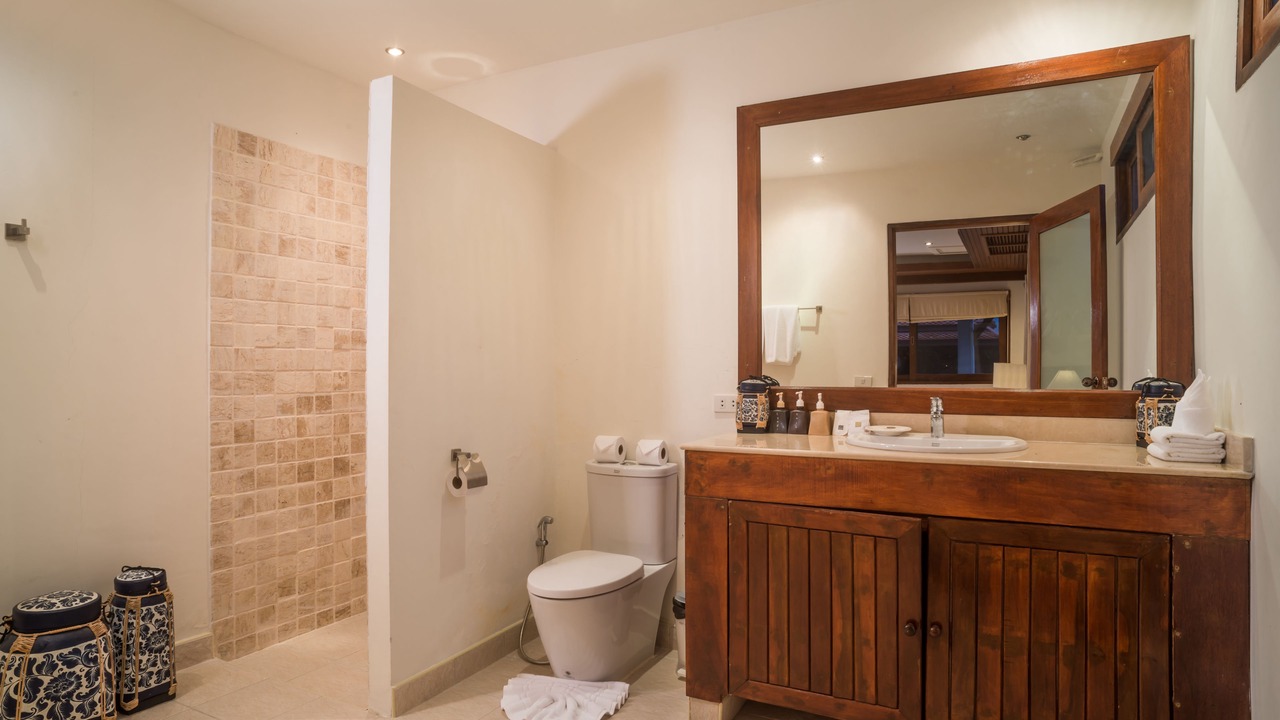 Photo of Bathroom in Hua Thanon