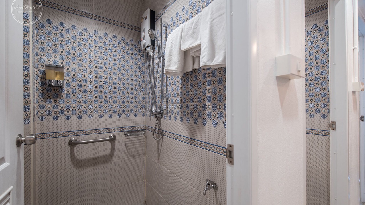 Photo of Bathroom in Khlong Toei