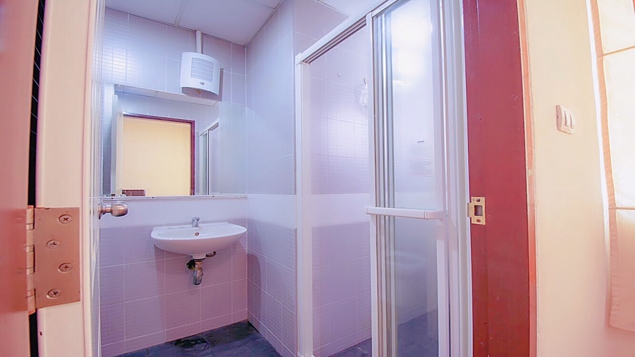 Photo of Bathroom in Ratchadaphisek