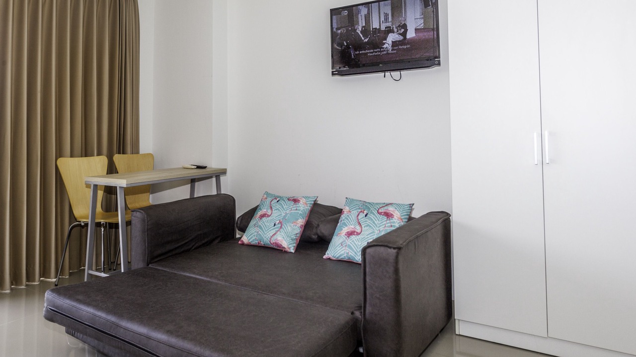 Photo of Livingroom in Nanai Road