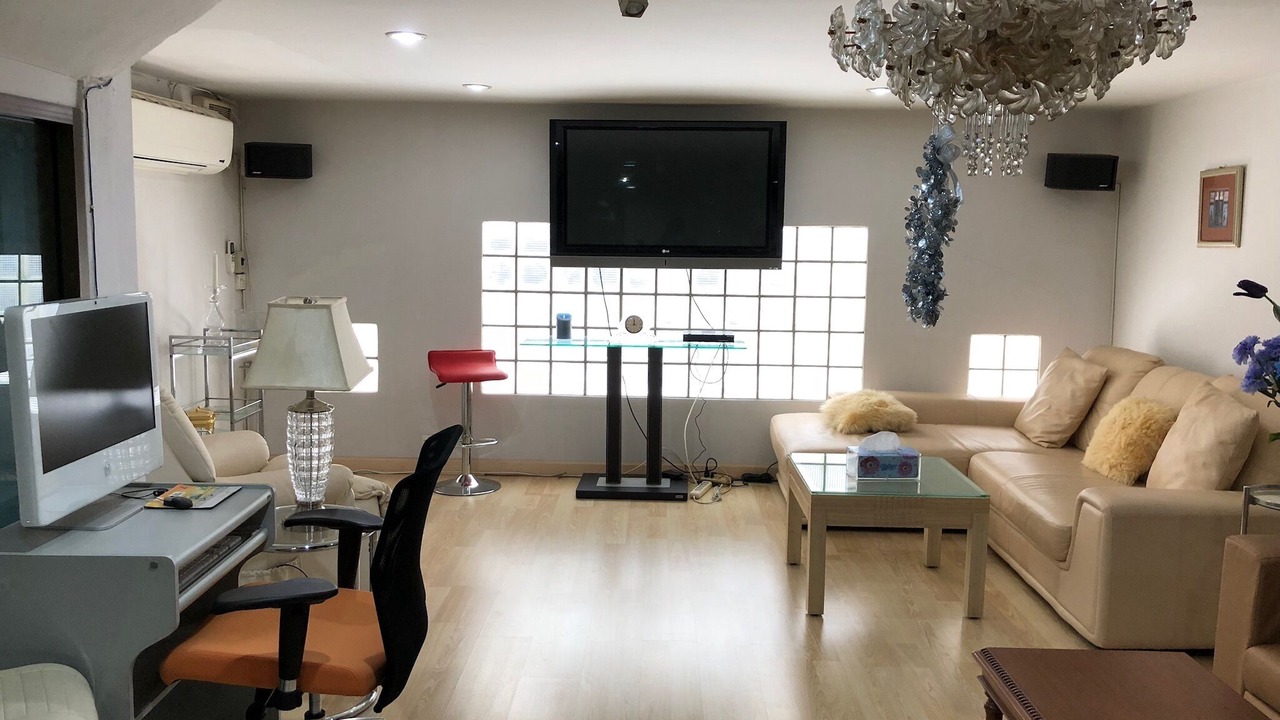 Photo of Livingroom in Sukhumvit