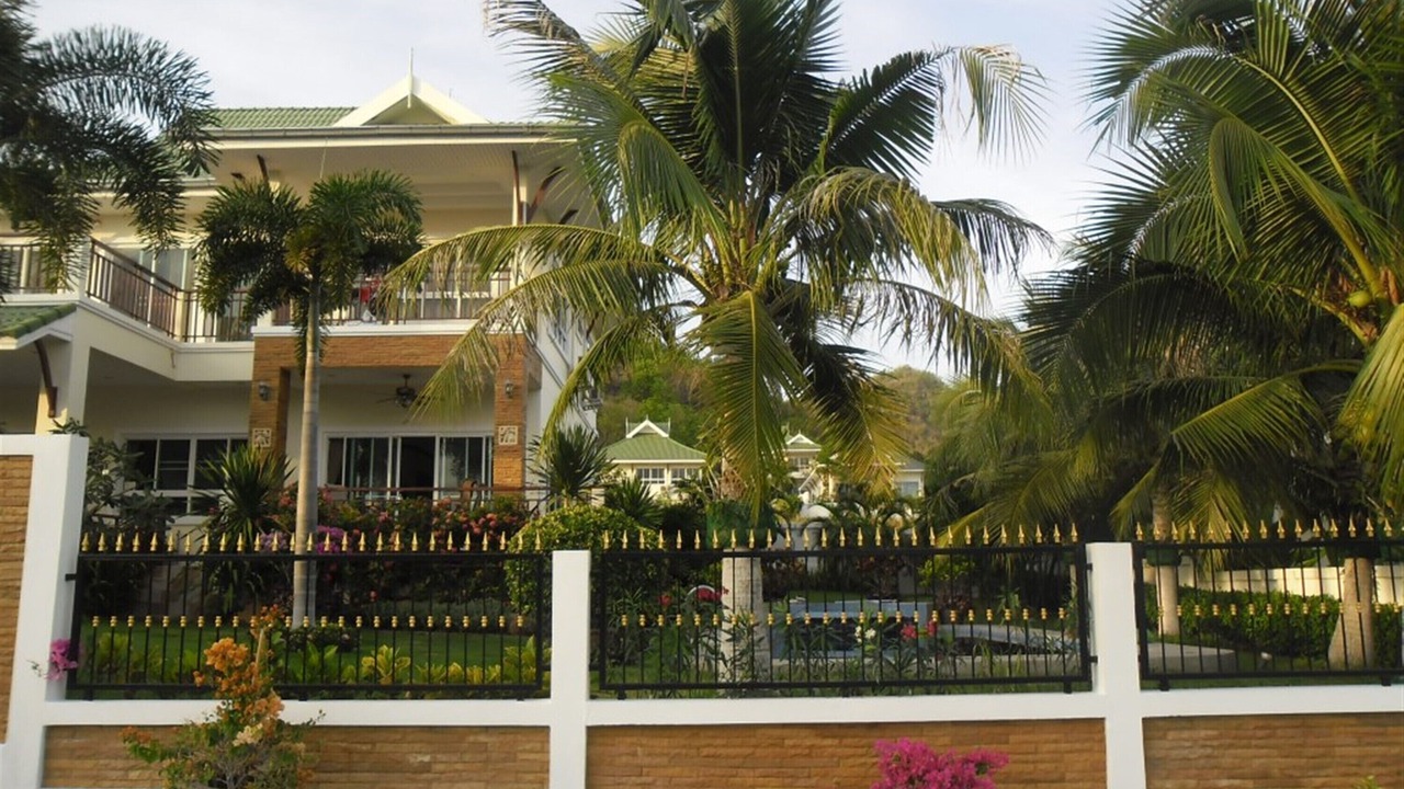 Photo of Outdoor in Hin Lek Fai