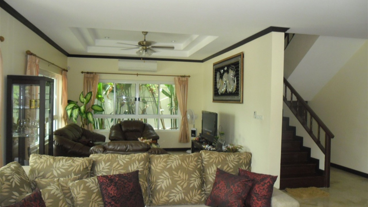 Photo of Livingroom in Hin Lek Fai