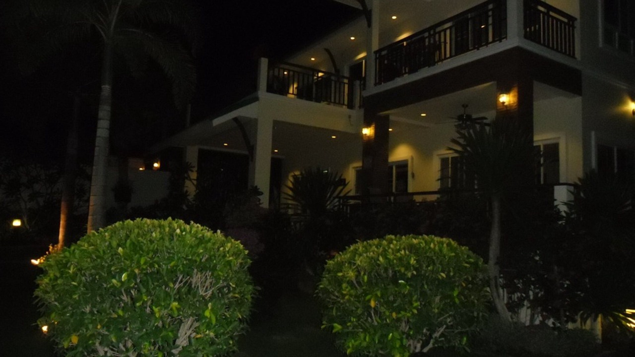 Photo of Outdoor in Hin Lek Fai