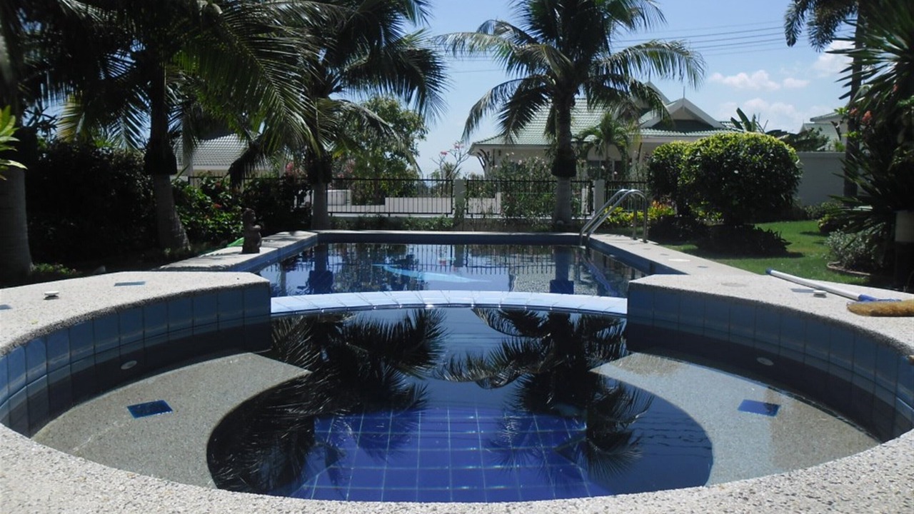Photo of Outdoor in Hin Lek Fai