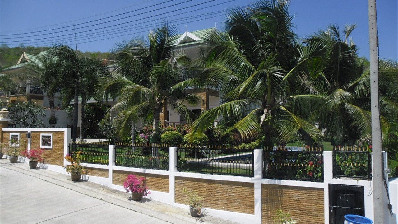 Photo of Outdoor in Hin Lek Fai