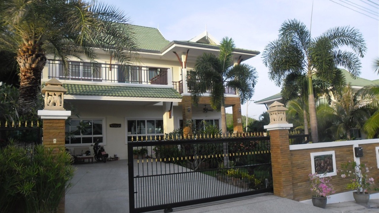 Photo of Outdoor in Hin Lek Fai