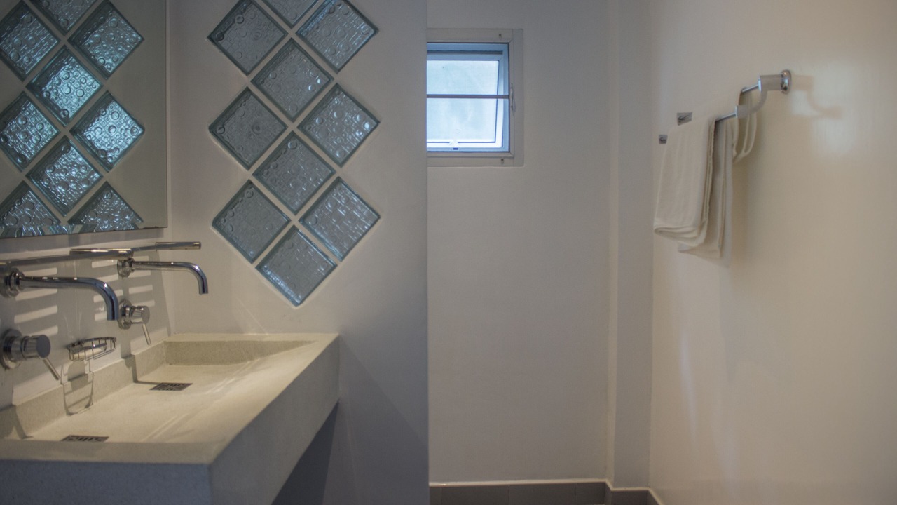 Photo of Bathroom in Maret
