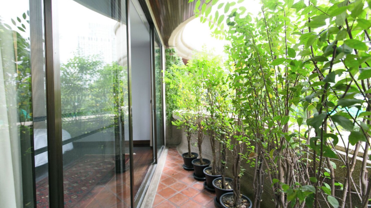 Photo of Outdoor in Thung Maha Mek