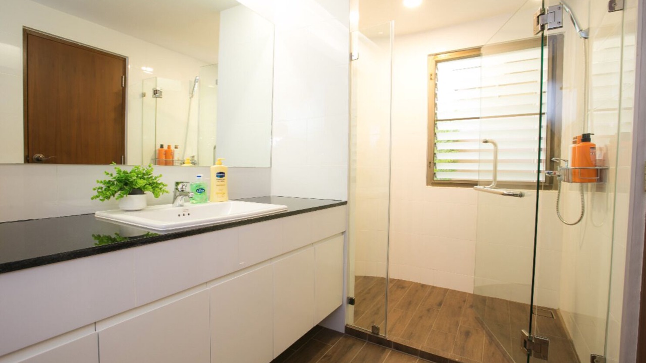 Photo of Bathroom in Thung Maha Mek