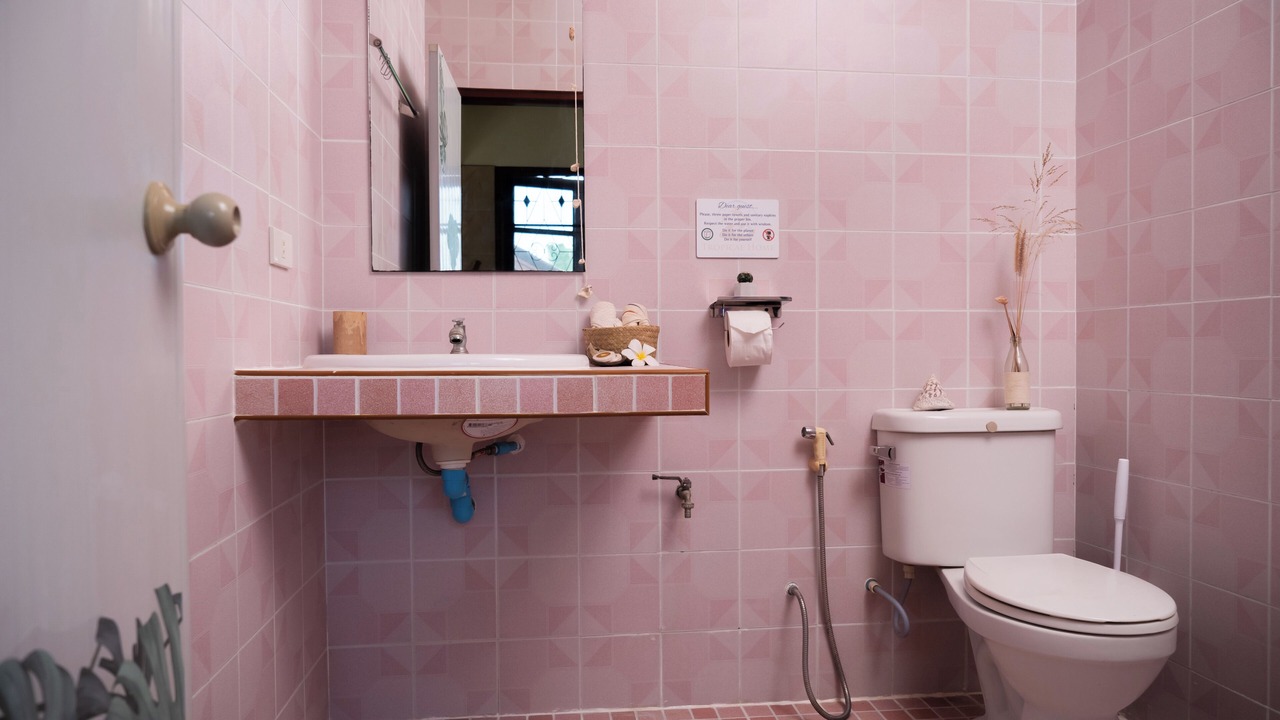 Photo of Bathroom in Wok Tum