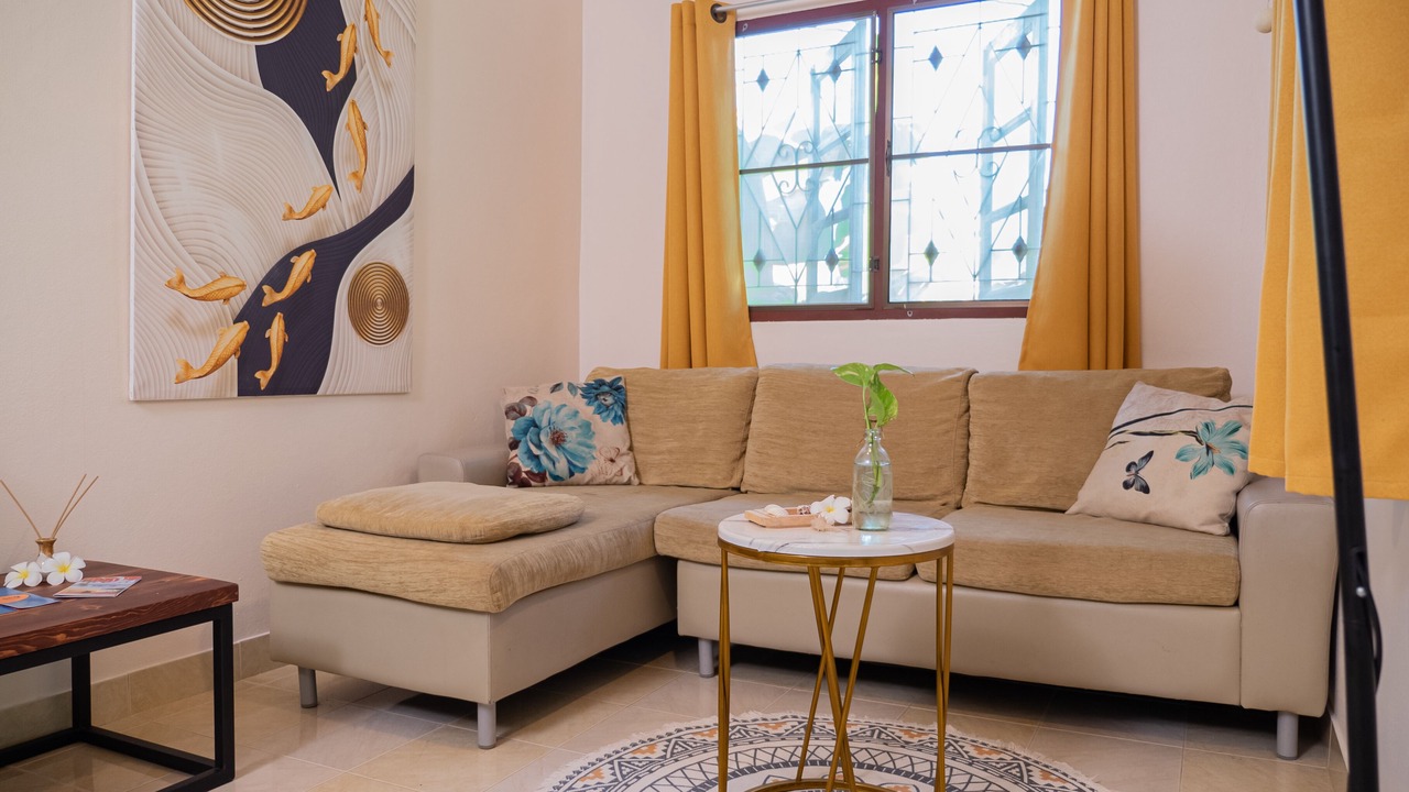 Photo of Livingroom in Wok Tum