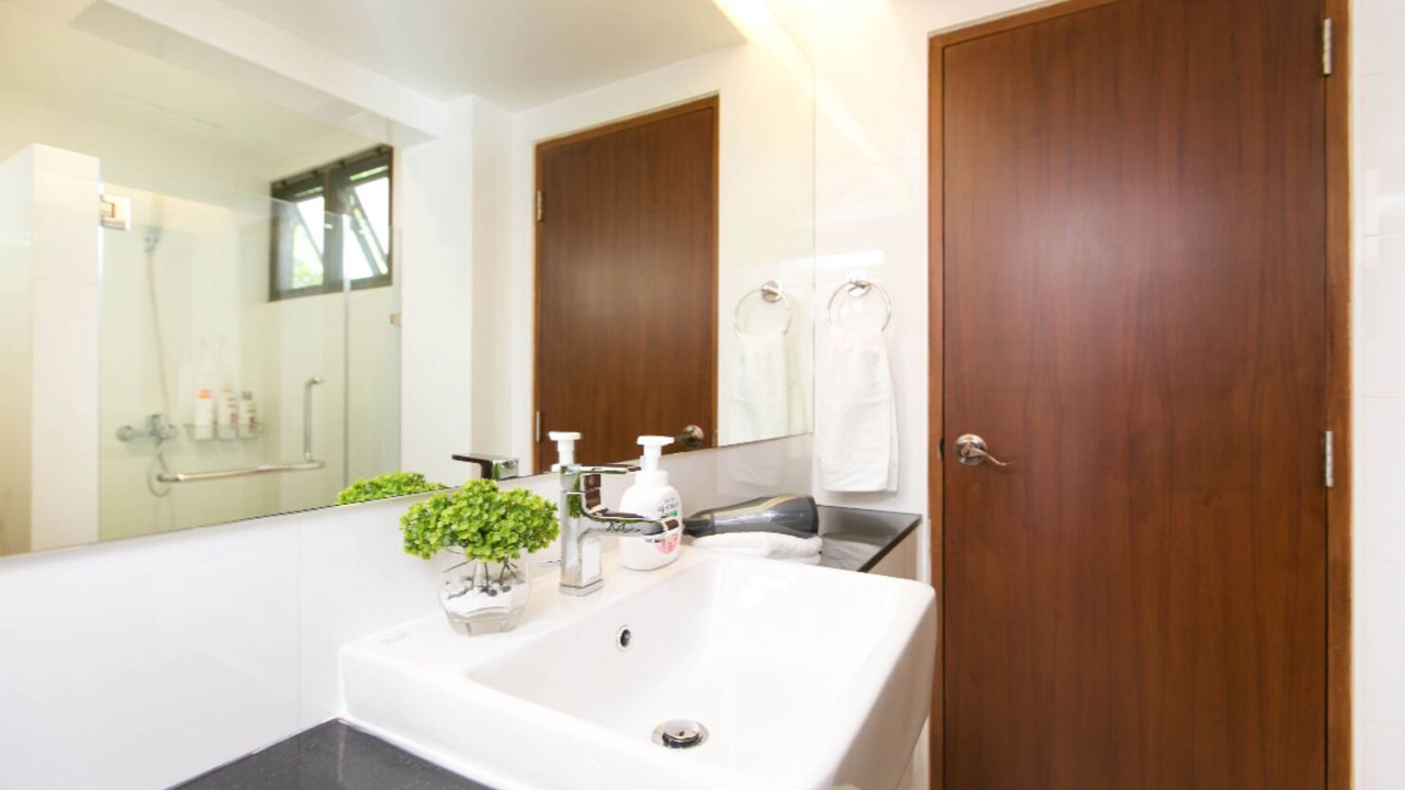 Photo of Bathroom in Thung Maha Mek