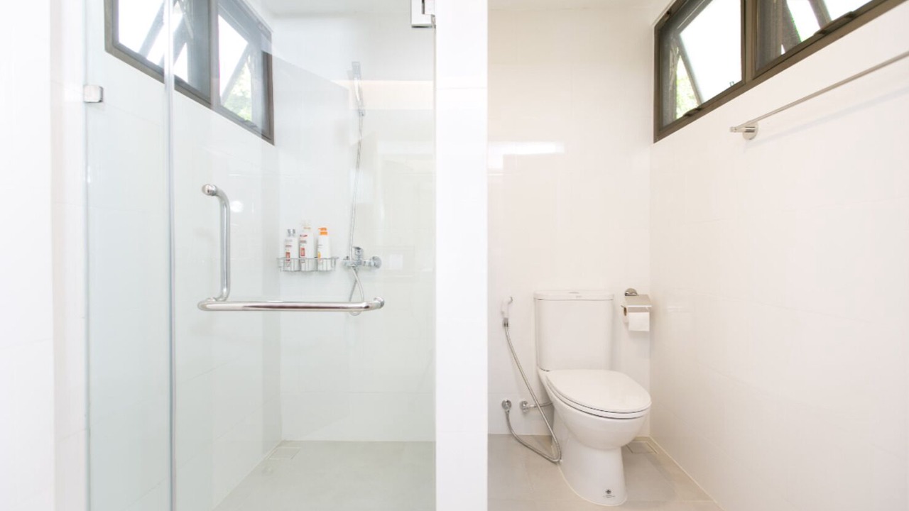 Photo of Bathroom in Thung Maha Mek