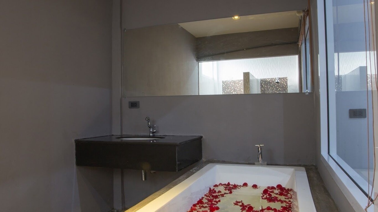 Photo of Bathroom in Phunphin