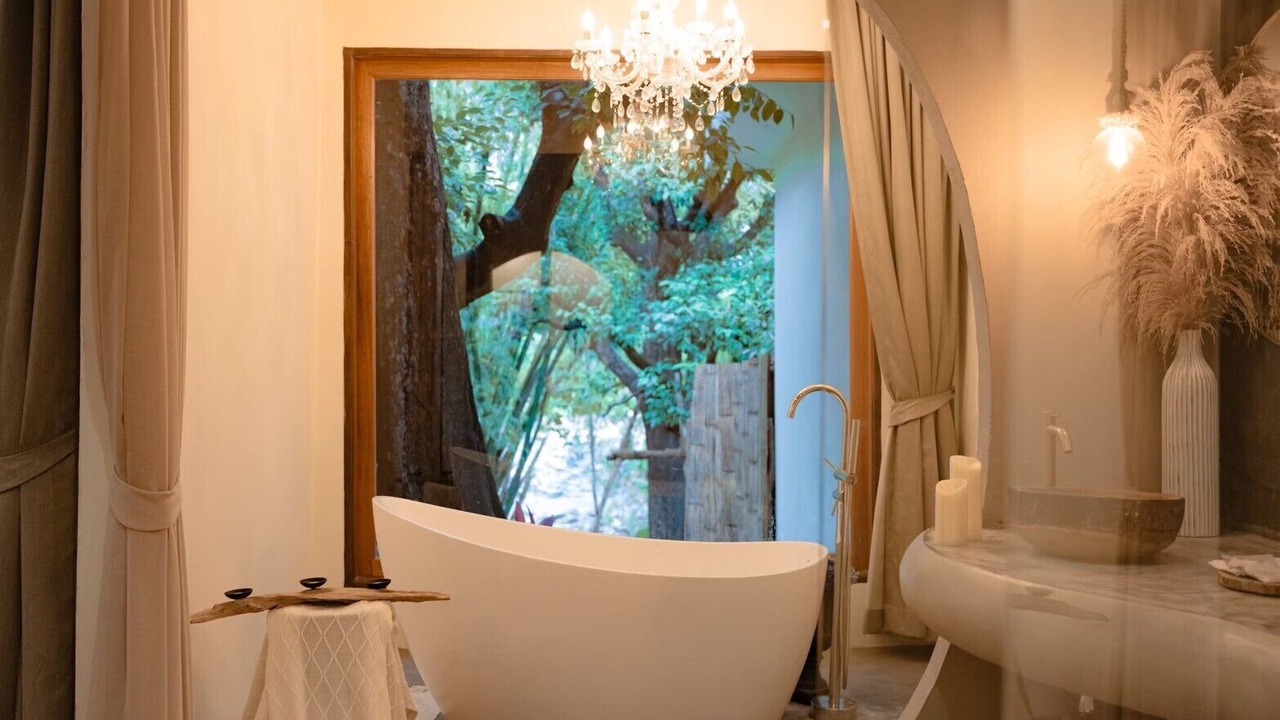 Photo of Bedroom in Wat Bung Toei