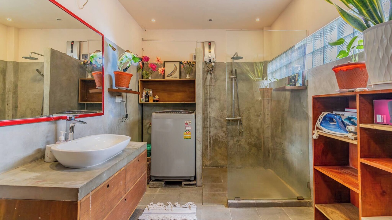 Photo of Bathroom in Chamkar Mon