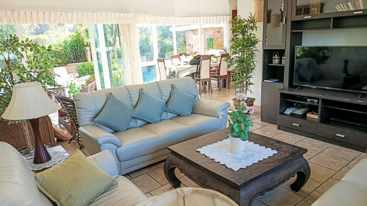 Photo of Livingroom in Khuekkhak