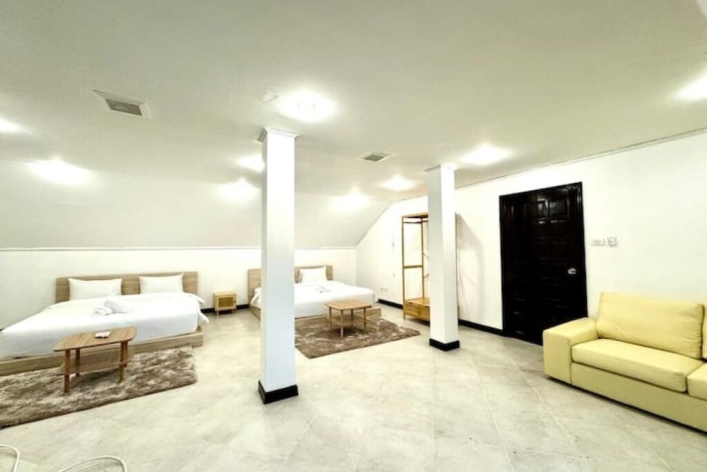 Photo of Bedroom in Pratumnak Hill