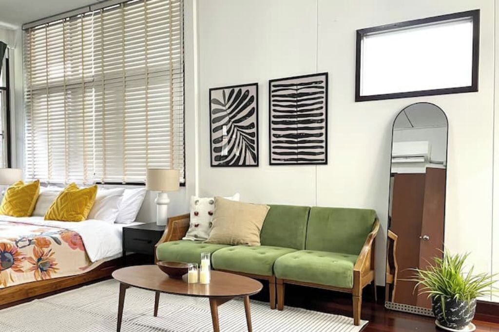 Photo of Bedroom in Samsen Nai
