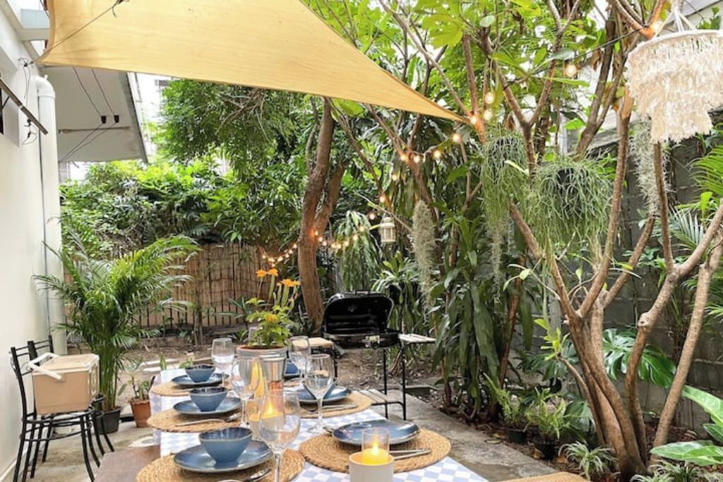 Photo of Outdoor in Samsen Nai