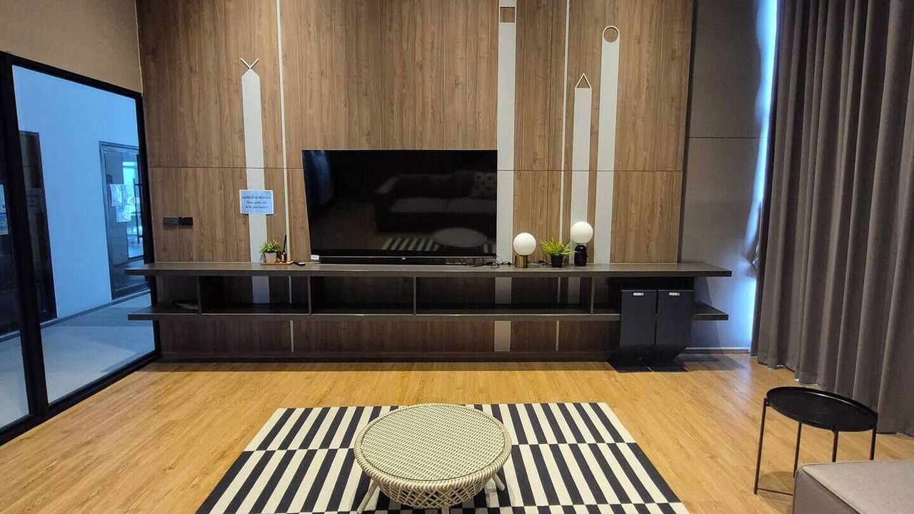Photo of Livingroom in Huai Khwang