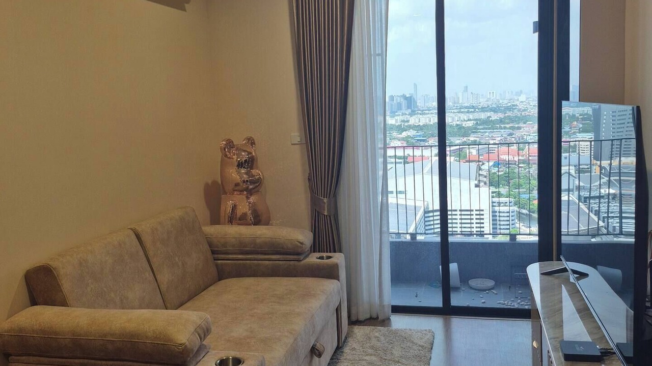 Photo of Livingroom in Huai Khwang