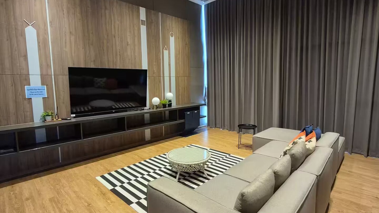 Photo of Livingroom in Huai Khwang