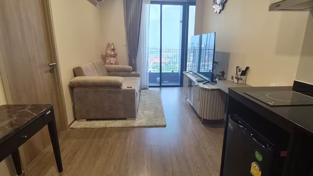 Photo of Livingroom in Huai Khwang