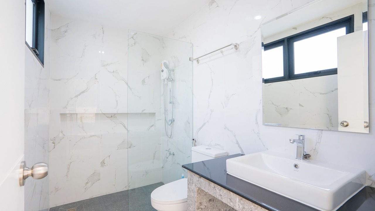 Photo of Bathroom in Pak Nam Pran