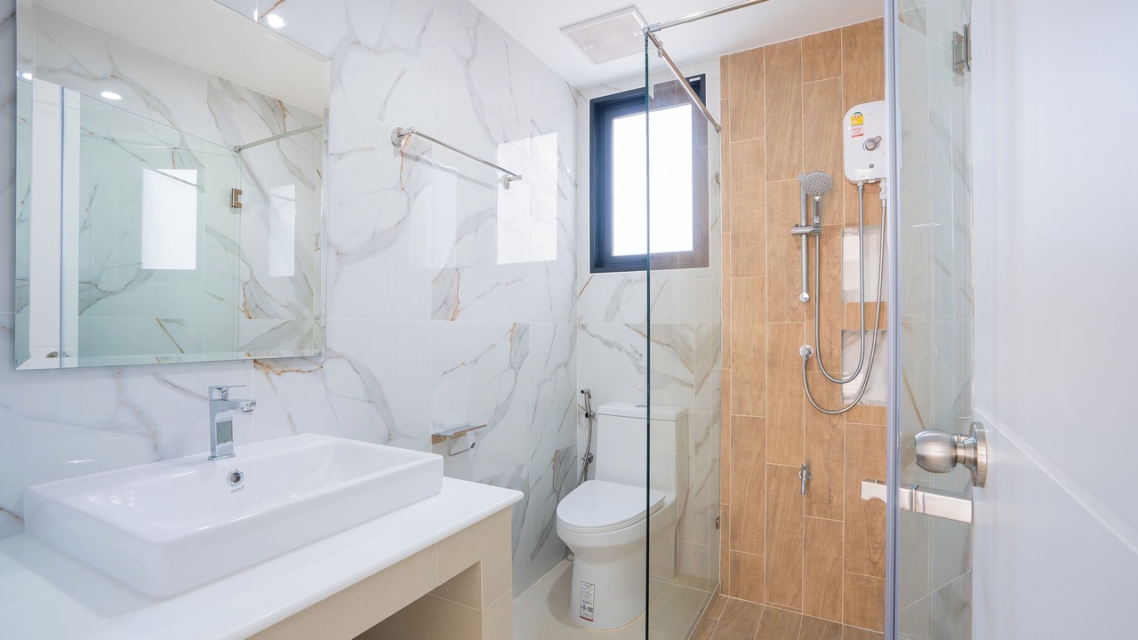 Photo of Bathroom in Pak Nam Pran