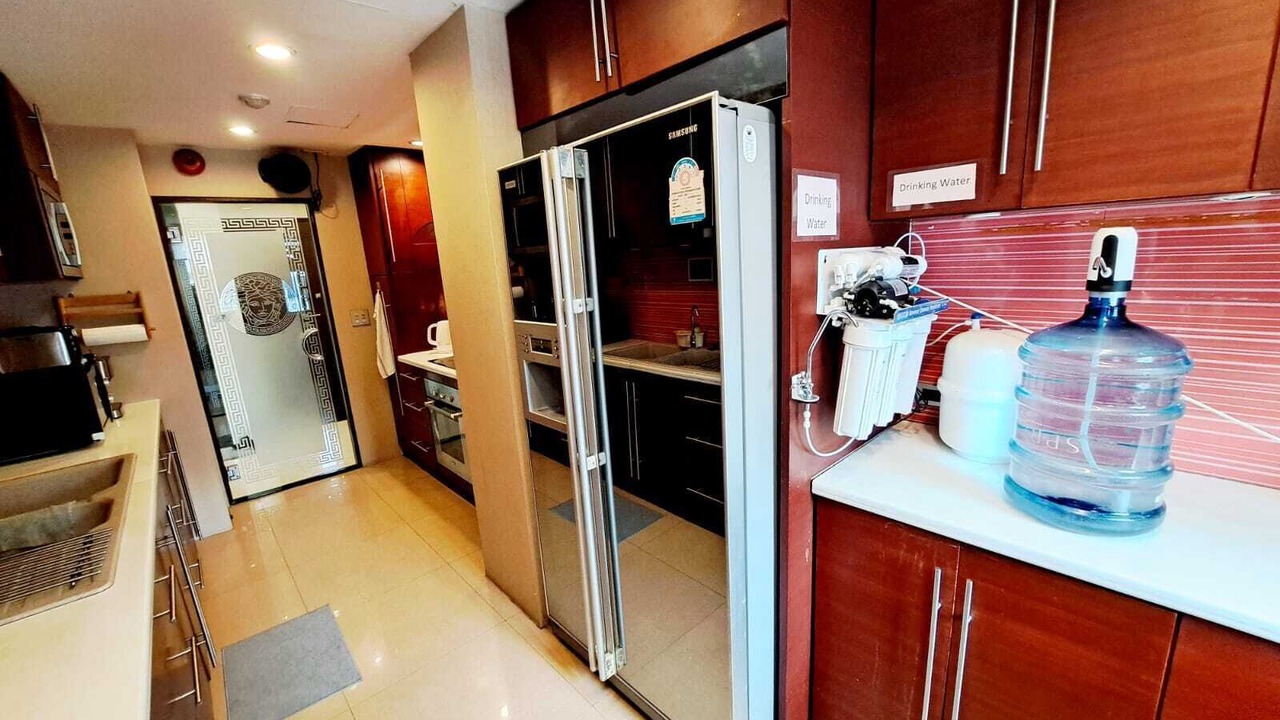 Photo of Kitchen in Khlong Toei Nuea