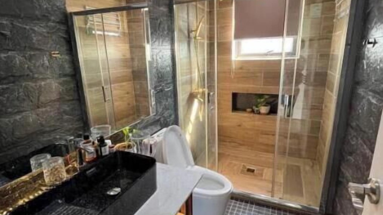 Photo of Bathroom in Mittakpheap