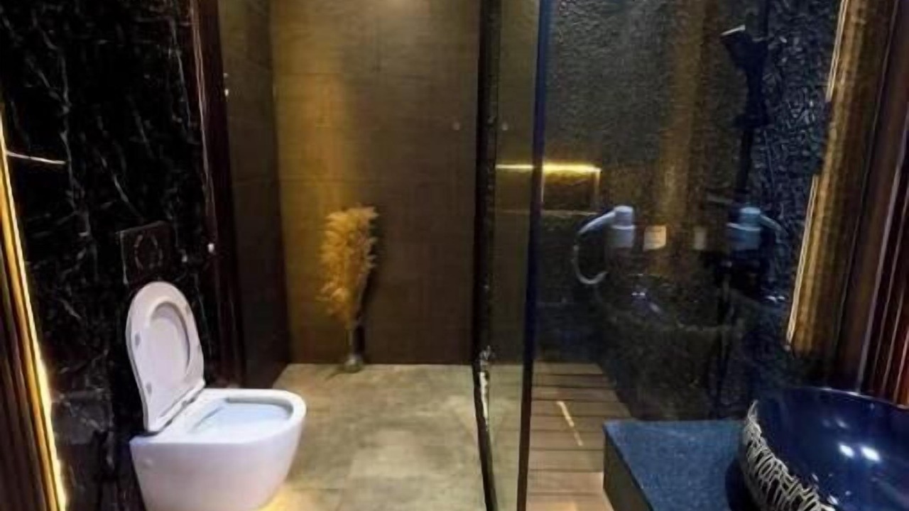 Photo of Bathroom in Mittakpheap