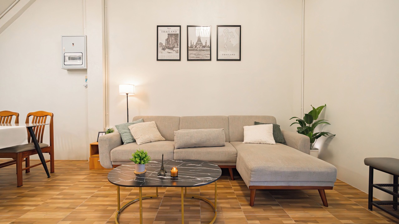 Photo of Livingroom in Pom Prap Sattru Phai