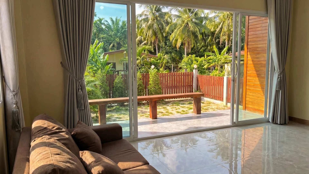 Photo of Livingroom in Srithanu