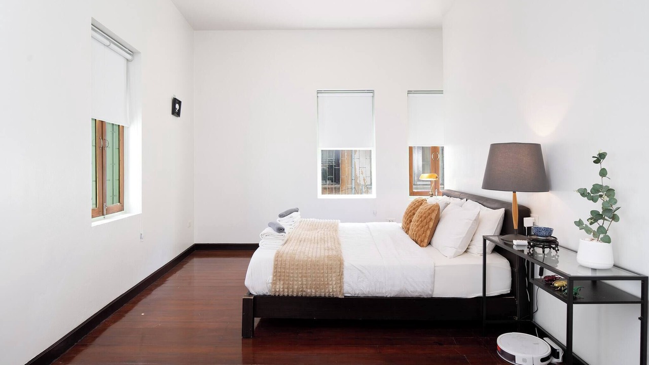Photo of Bedroom in Si Phraya