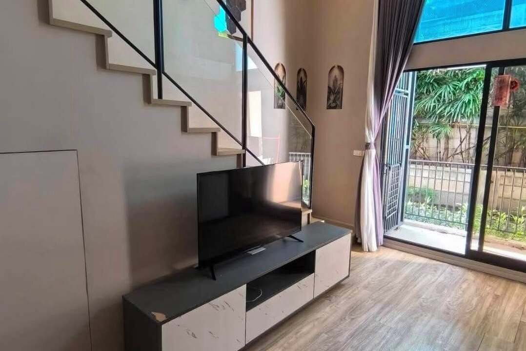Photo of Livingroom in Sathorn