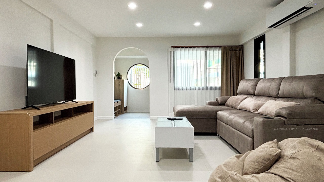 Photo of Livingroom in Bang Chak