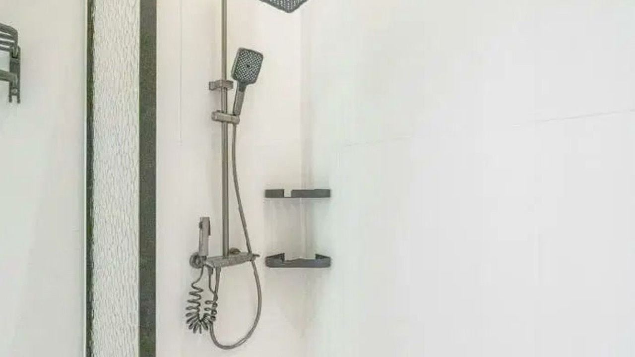 Photo of Bathroom in Pong