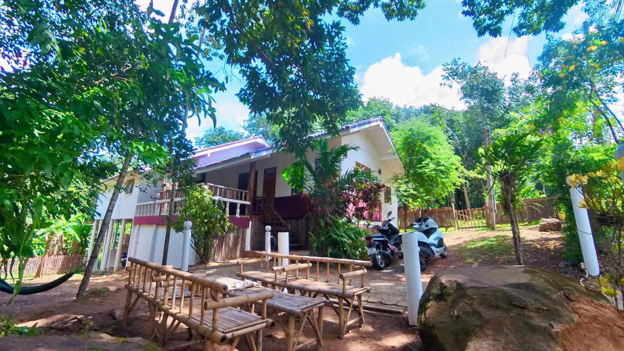 Photo of Patio Balcony in Ko Kood