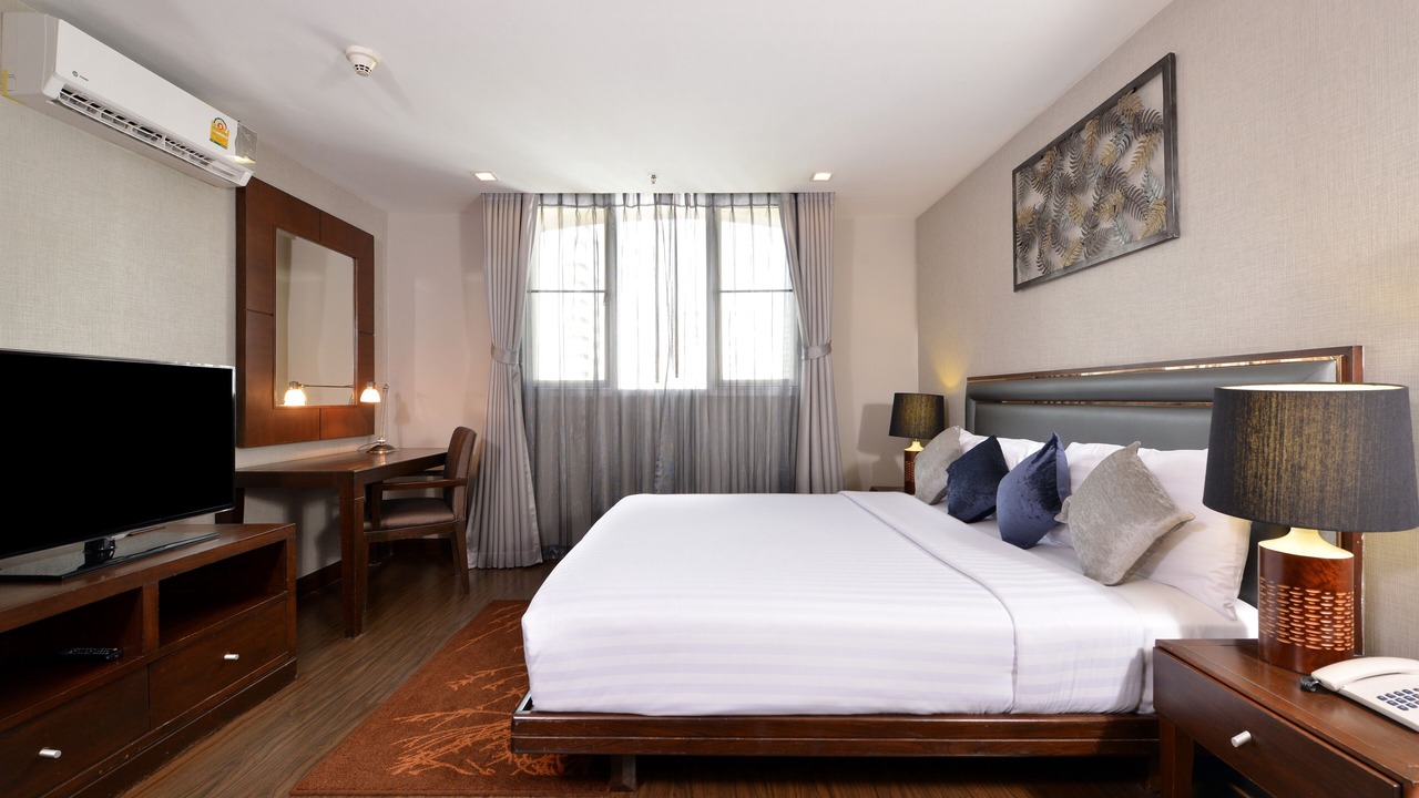 Photo of Bedroom in Khlong Toei Nuea