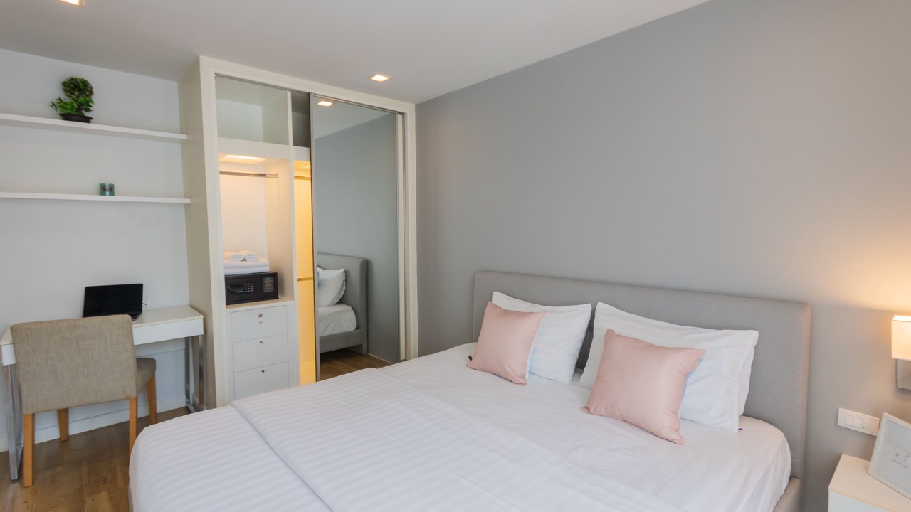 Photo of Bedroom in Khlong Tan Nuea