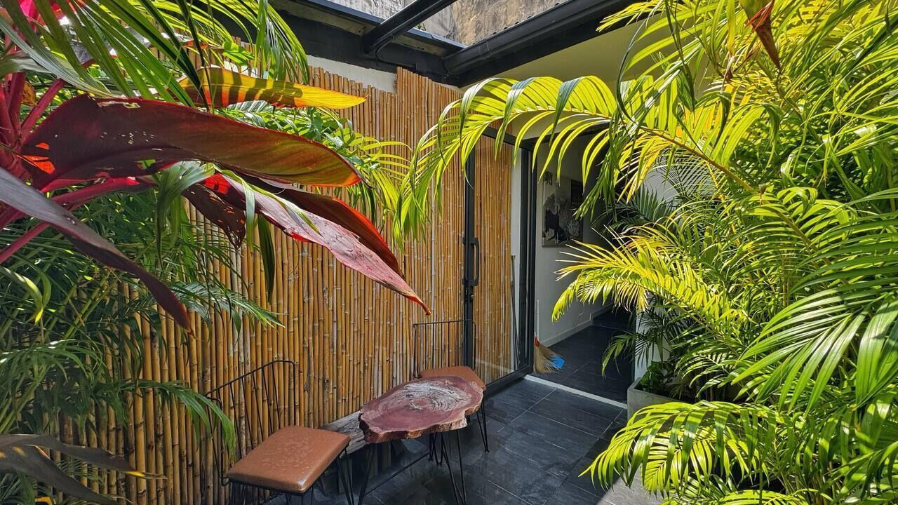 Photo of Patio Balcony in Phra Khanong