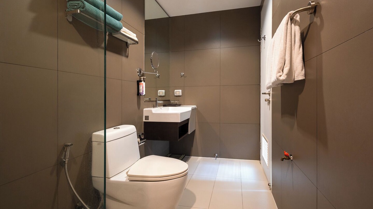Photo of Bathroom in Khlong Tan Nuea