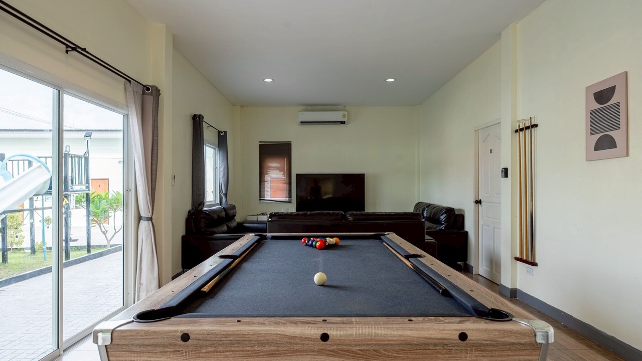 Photo of Bedroom in Pong