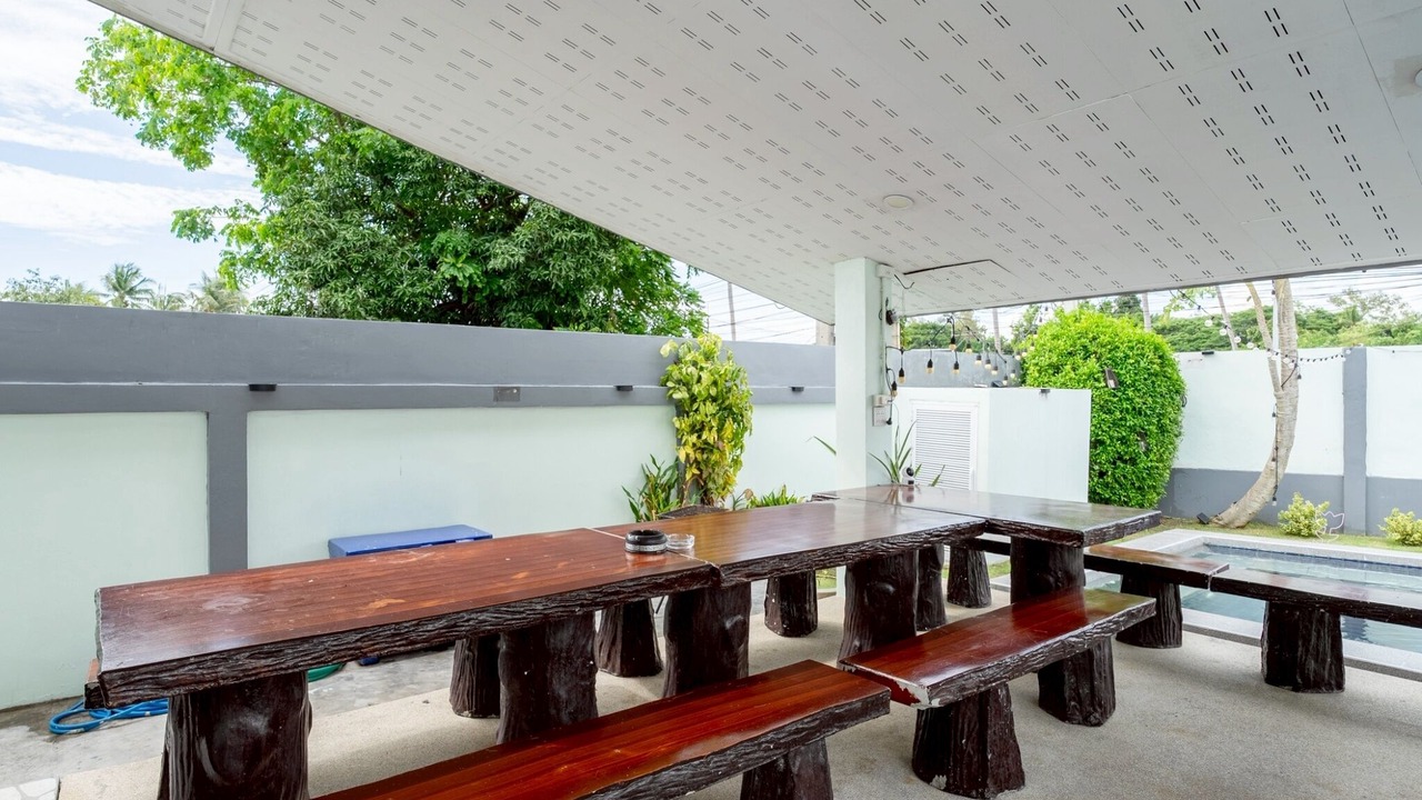 Photo of Outdoor in Pong